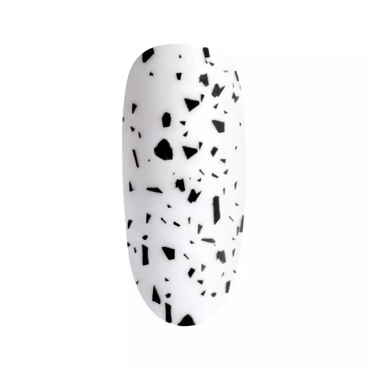 Matte gel nail with black particles for a crushed cookie effect using UV/LED Top Crush Gel Polish.