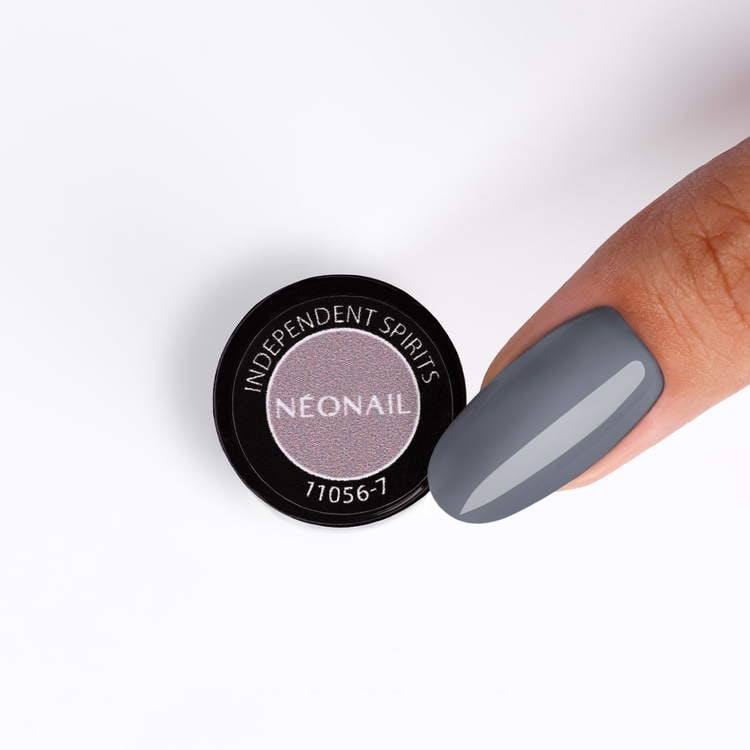 Independent Spirits UV gel nail polish in graphite grey, showcasing a manicure perfect for Autumn 2024.