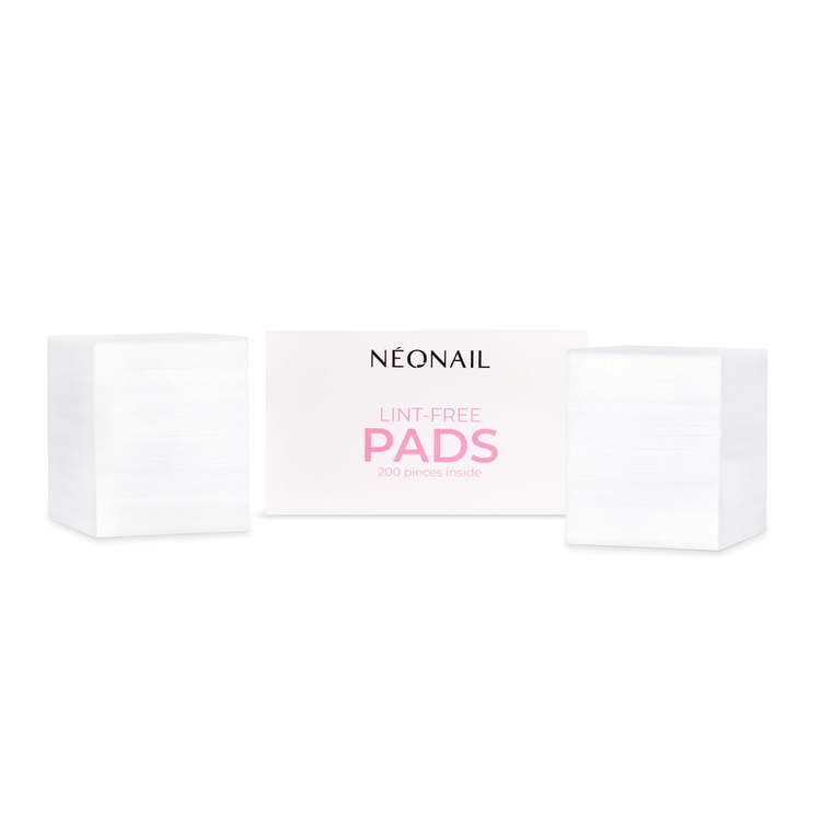 Lint free pads for nail care, 200 pcs, ideal for UV gel polish and home nail kits.